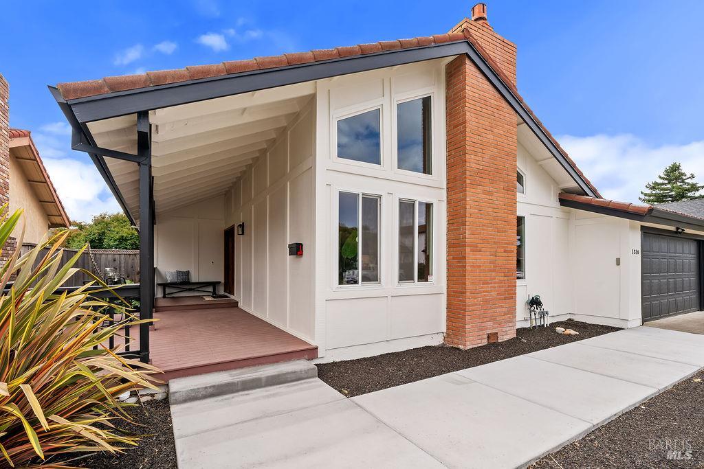 1316 Ponderosa Drive Petaluma CA 94954