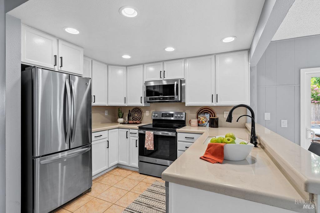 1316 Ponderosa Drive Petaluma CA 94954