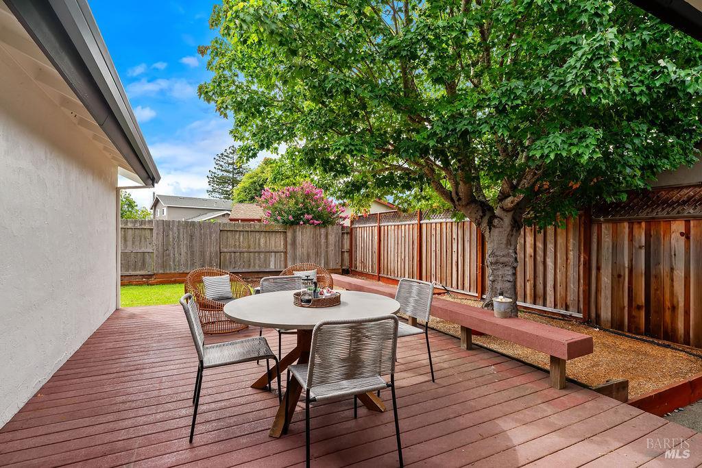1316 Ponderosa Drive Petaluma CA 94954