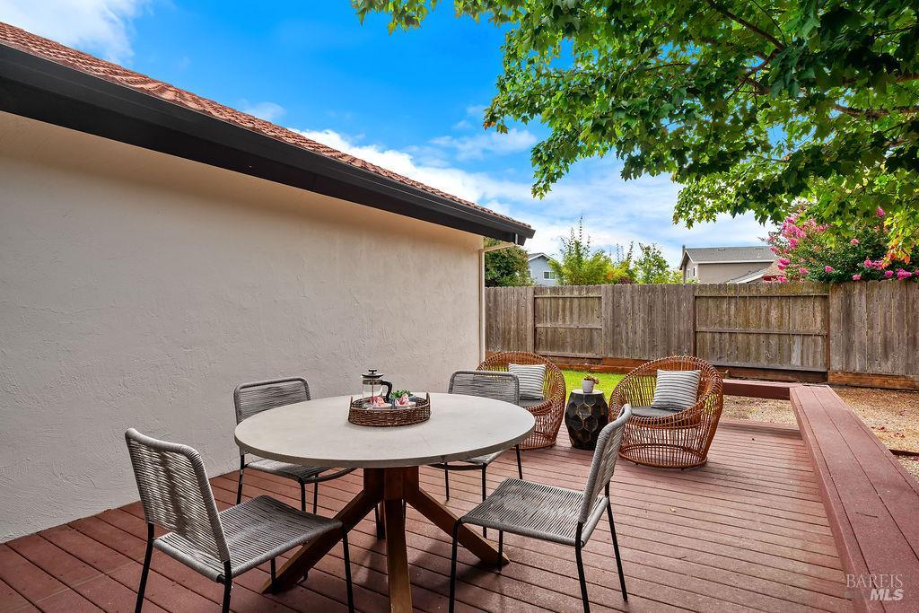 1316 Ponderosa Drive Petaluma CA 94954
