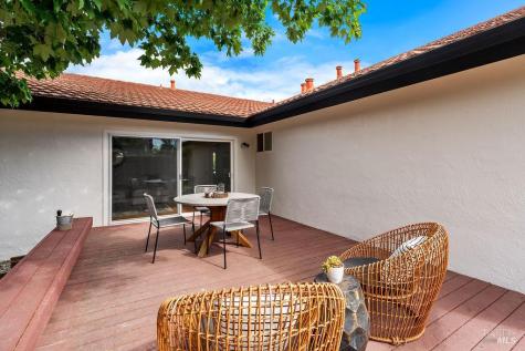 1316 Ponderosa Drive Petaluma CA 94954