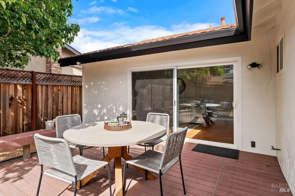 1316 Ponderosa Drive Petaluma CA 94954