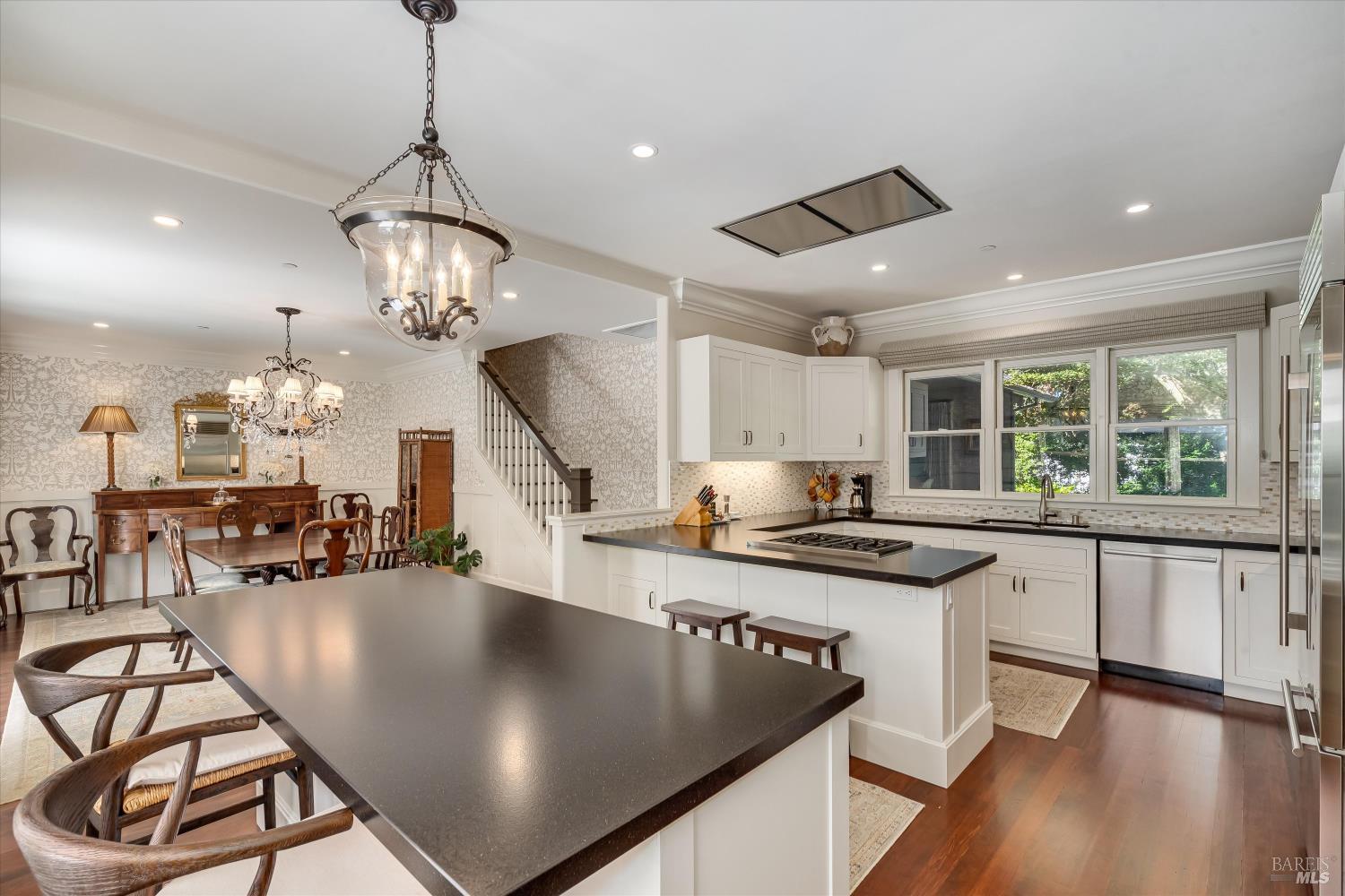 890 3rd Street E Sonoma CA 95476