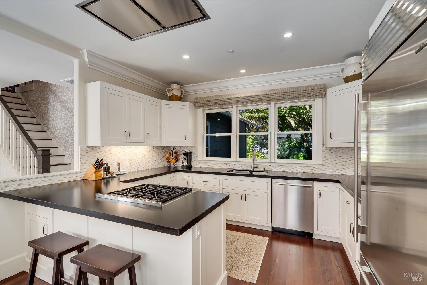 890 3rd Street E Sonoma CA 95476