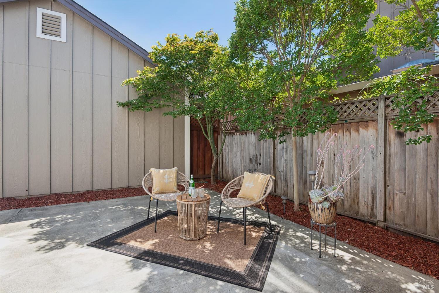 925 Aussie Avenue Santa Rosa CA 95407