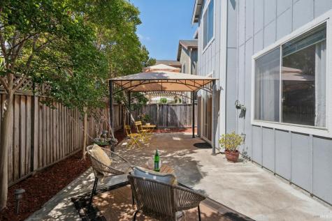 925 Aussie Avenue Santa Rosa CA 95407
