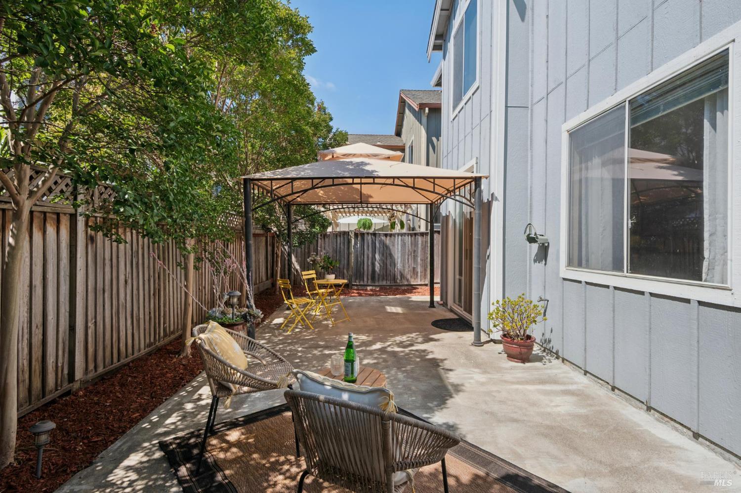 925 Aussie Avenue Santa Rosa CA 95407