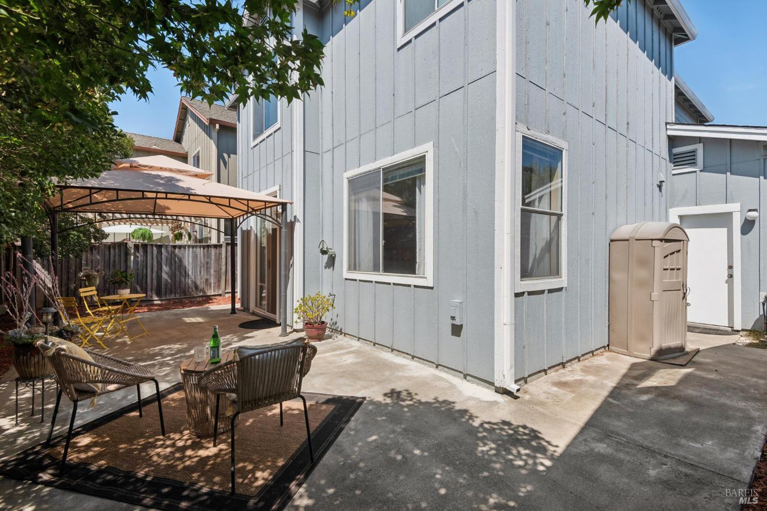 925 Aussie Avenue Santa Rosa CA 95407