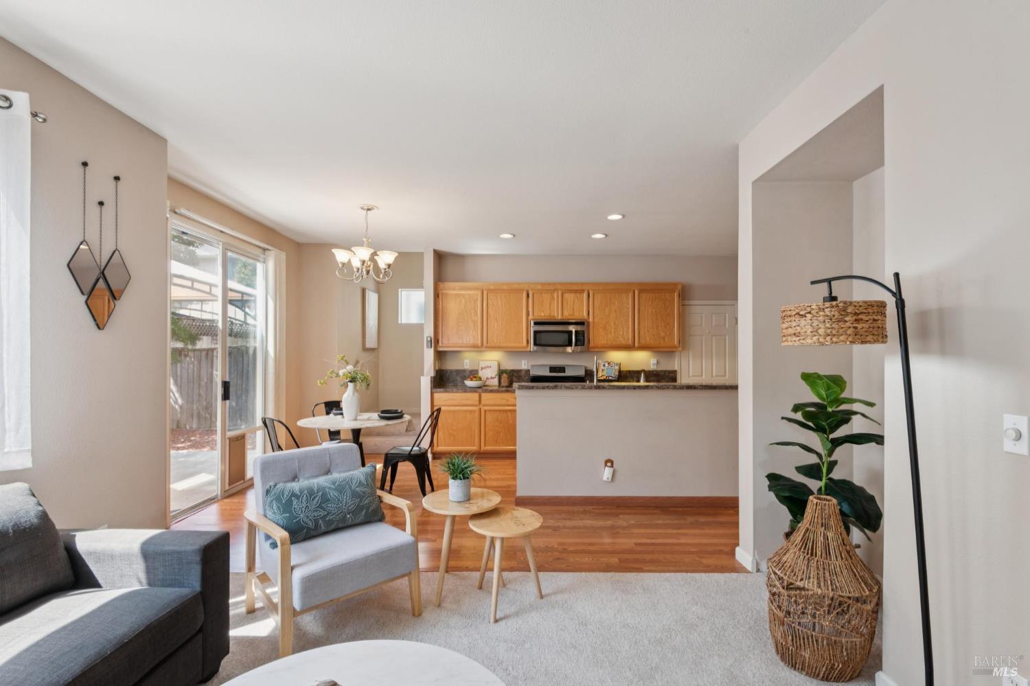 925 Aussie Avenue Santa Rosa CA 95407