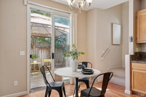 925 Aussie Avenue Santa Rosa CA 95407