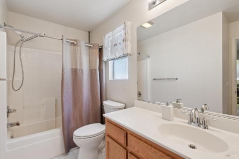 925 Aussie Avenue Santa Rosa CA 95407