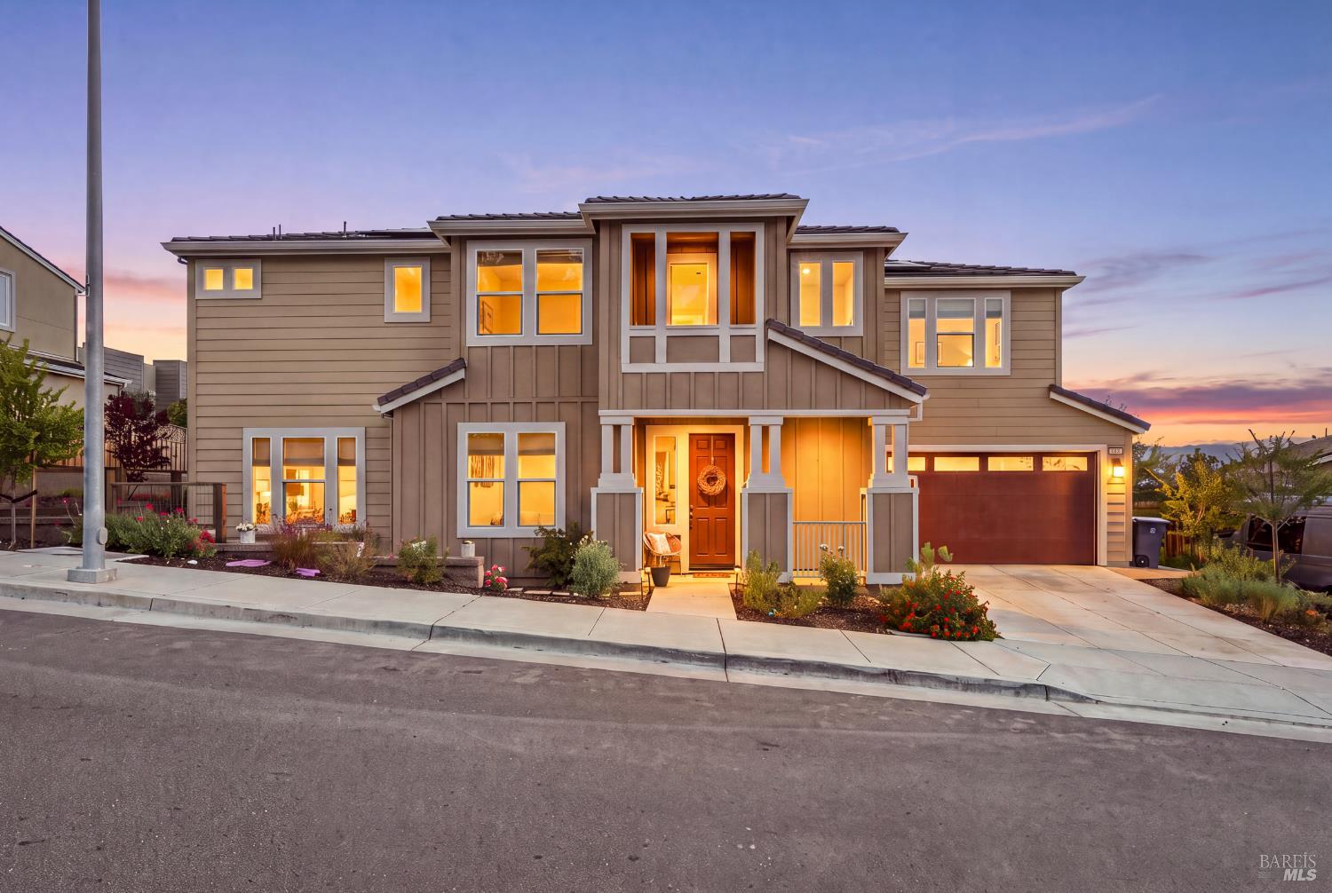 547 Sapphire Street Petaluma CA 94952