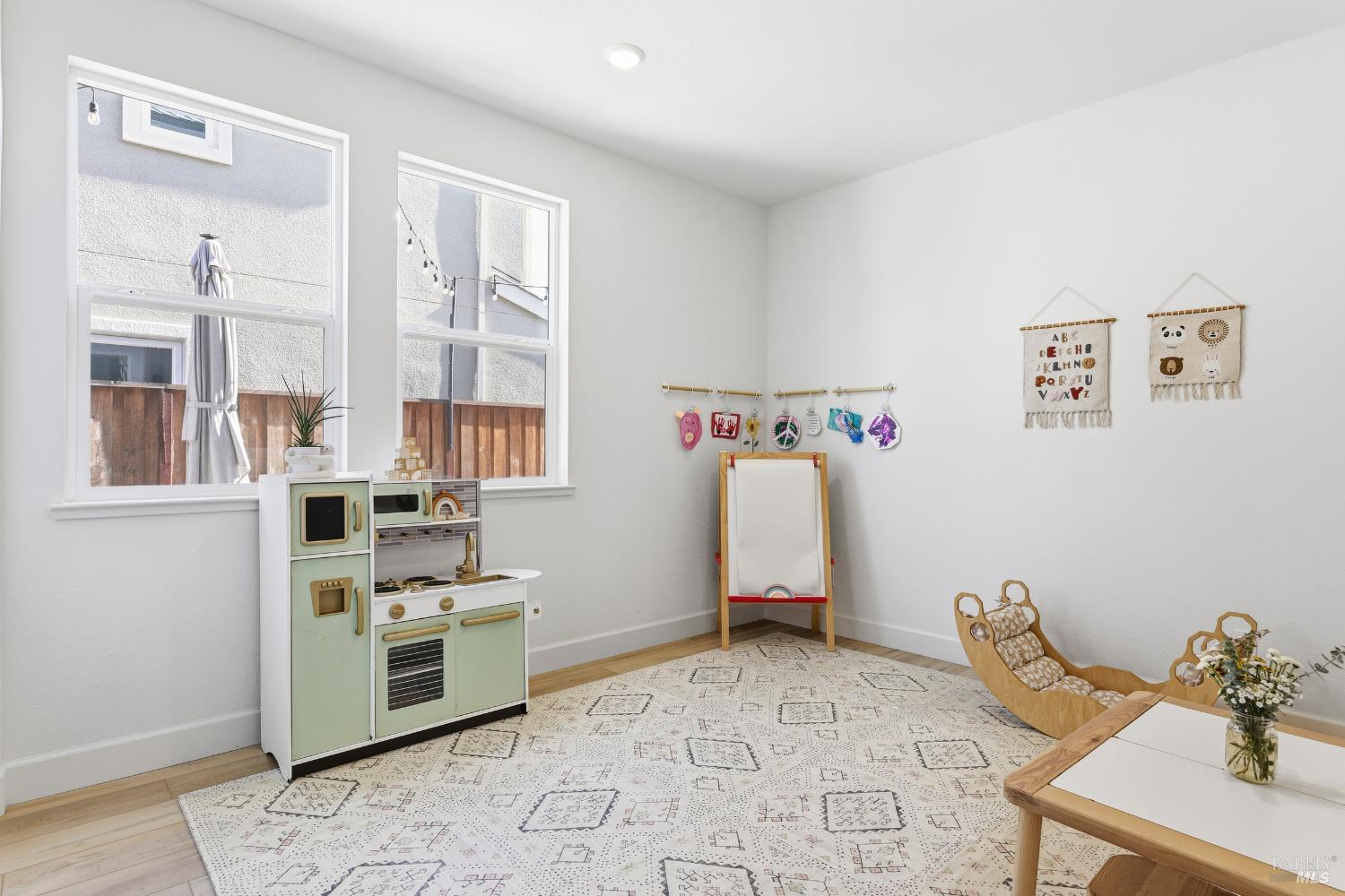 547 Sapphire Street Petaluma CA 94952