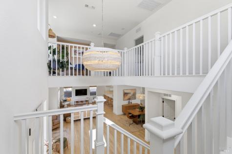 547 Sapphire Street Petaluma CA 94952