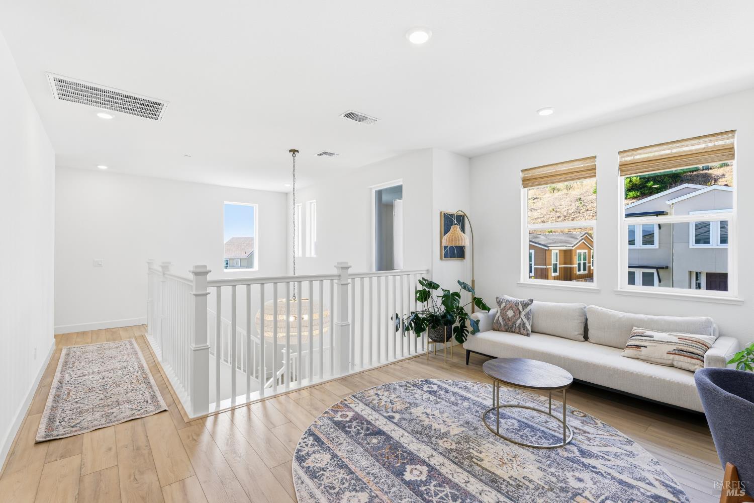 547 Sapphire Street Petaluma CA 94952