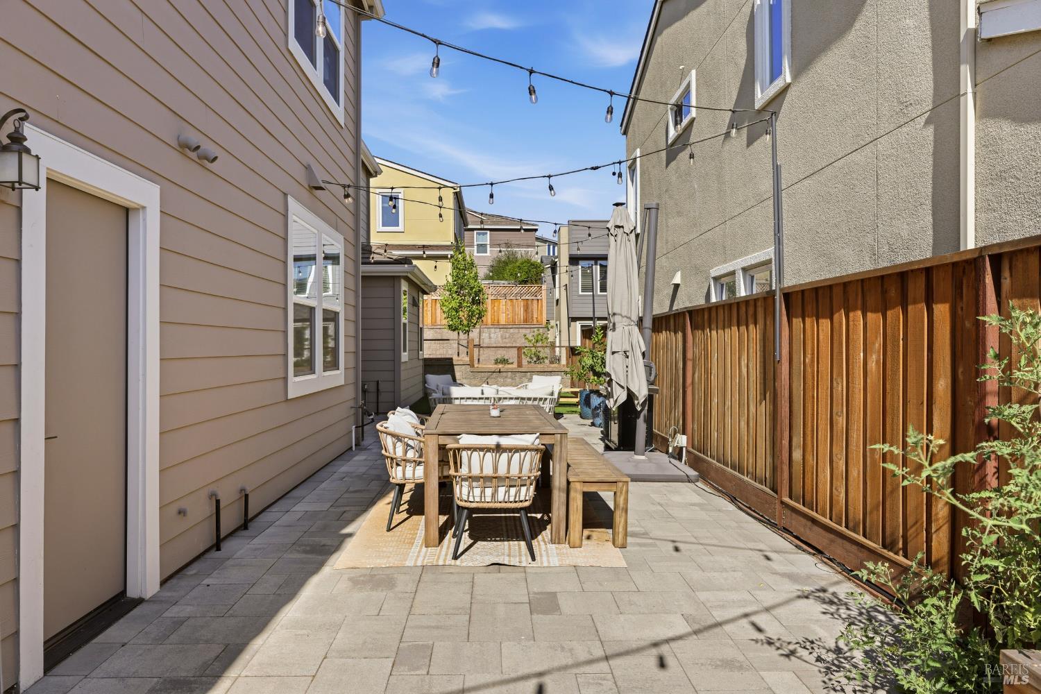 547 Sapphire Street Petaluma CA 94952
