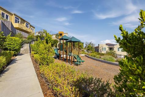 547 Sapphire Street Petaluma CA 94952