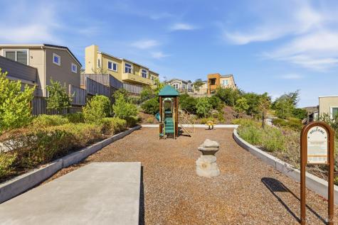 547 Sapphire Street Petaluma CA 94952