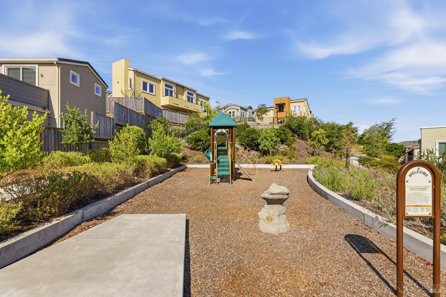 547 Sapphire Street Petaluma CA 94952