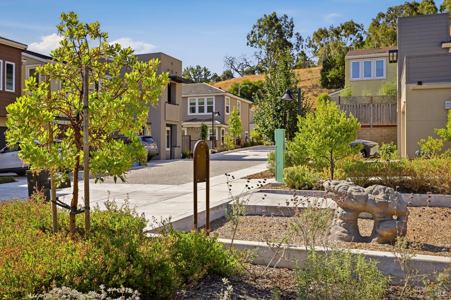547 Sapphire Street Petaluma CA 94952