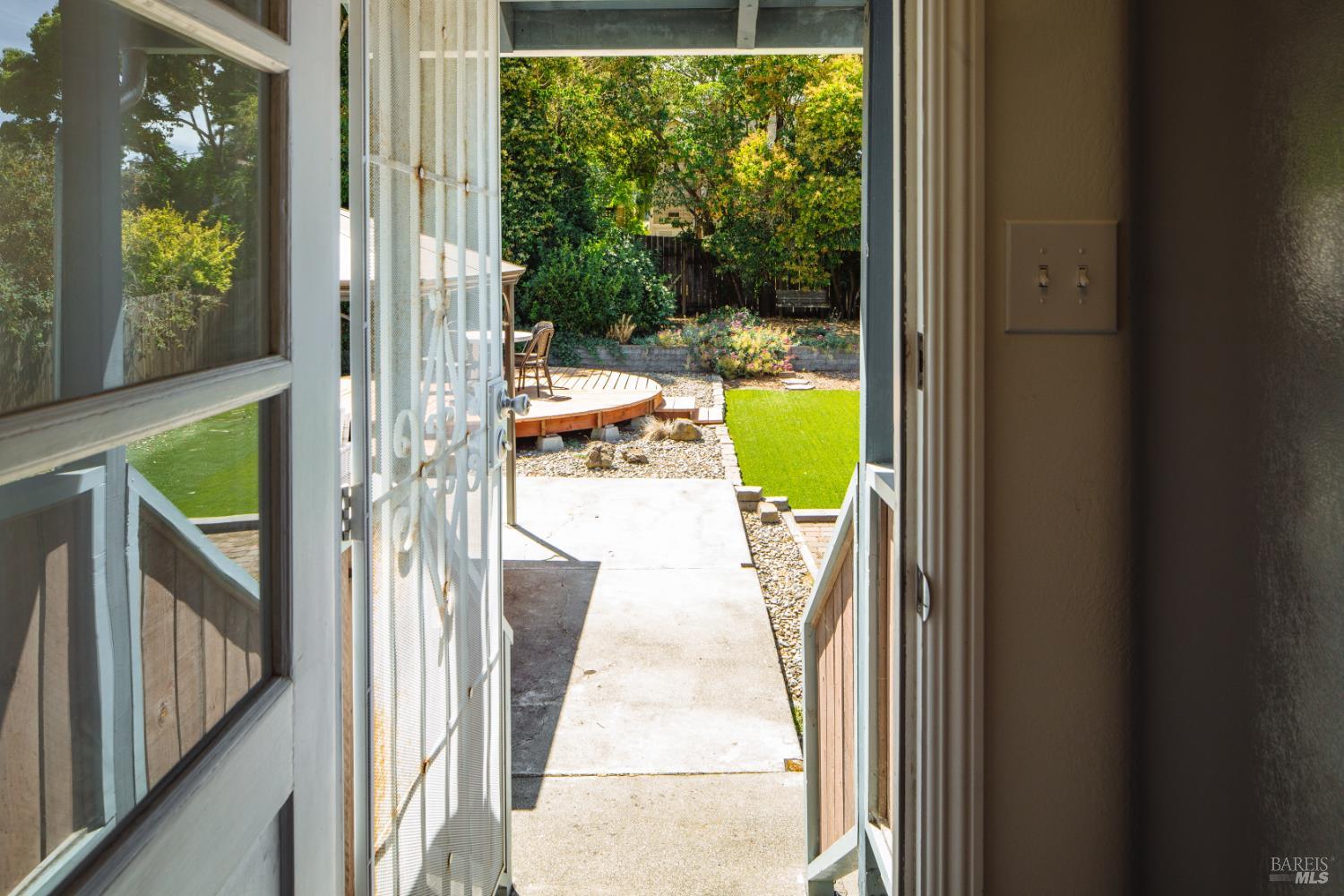8 Cochrane Way Petaluma CA 94952