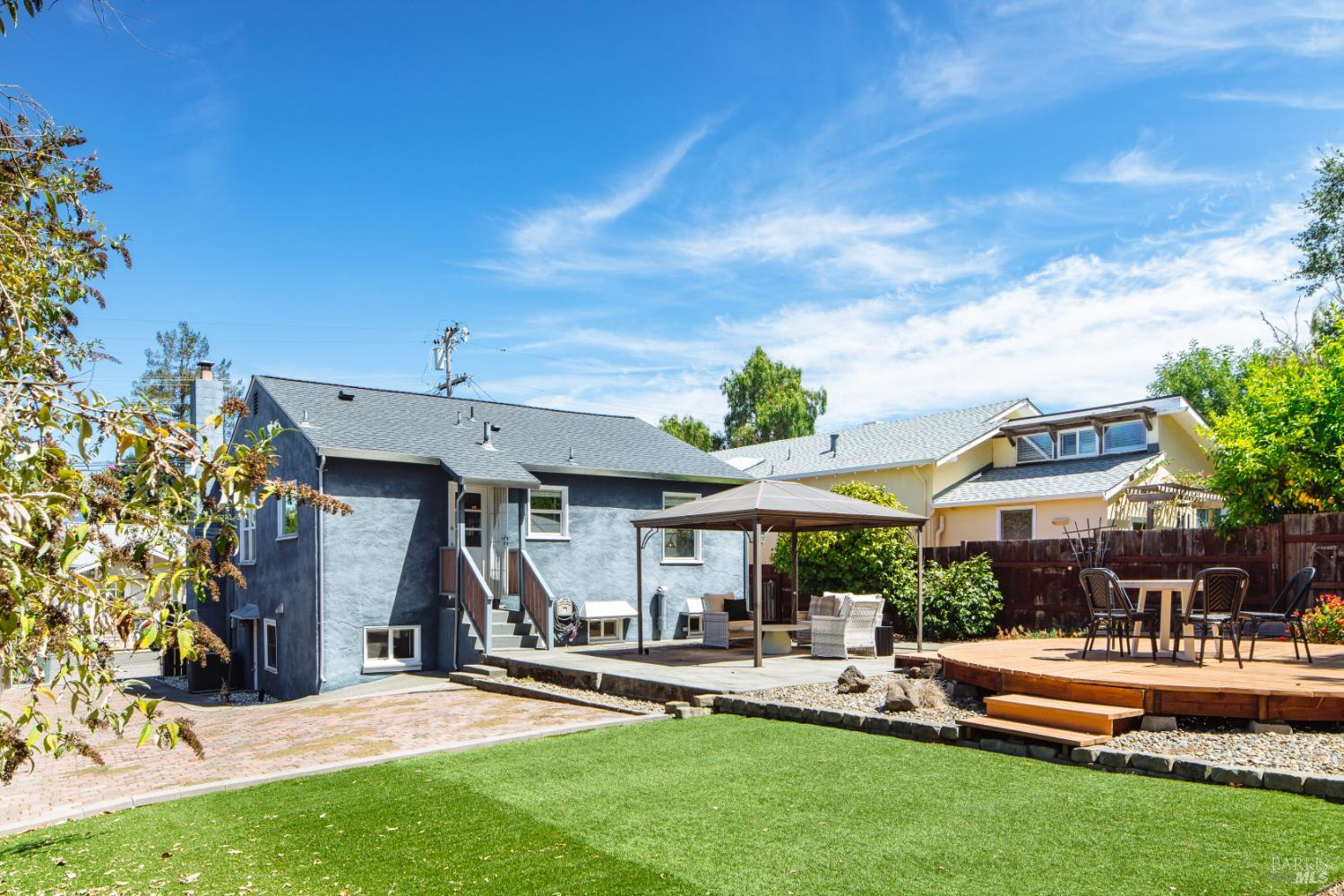 8 Cochrane Way Petaluma CA 94952