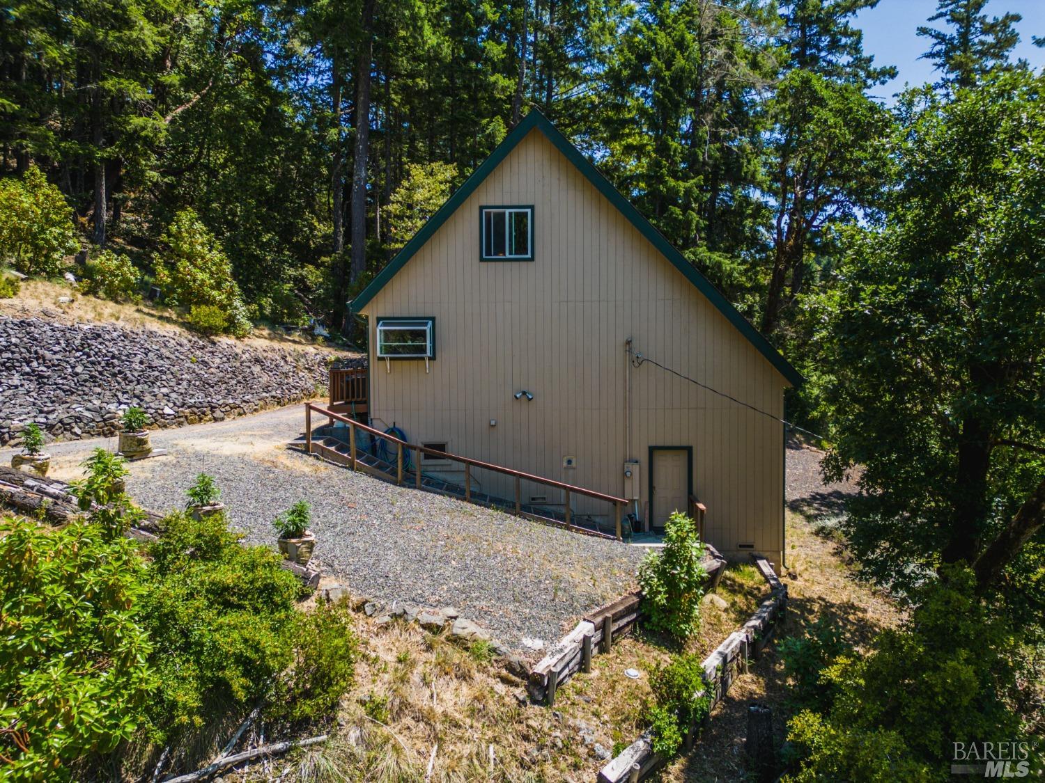 Willits CA 95490