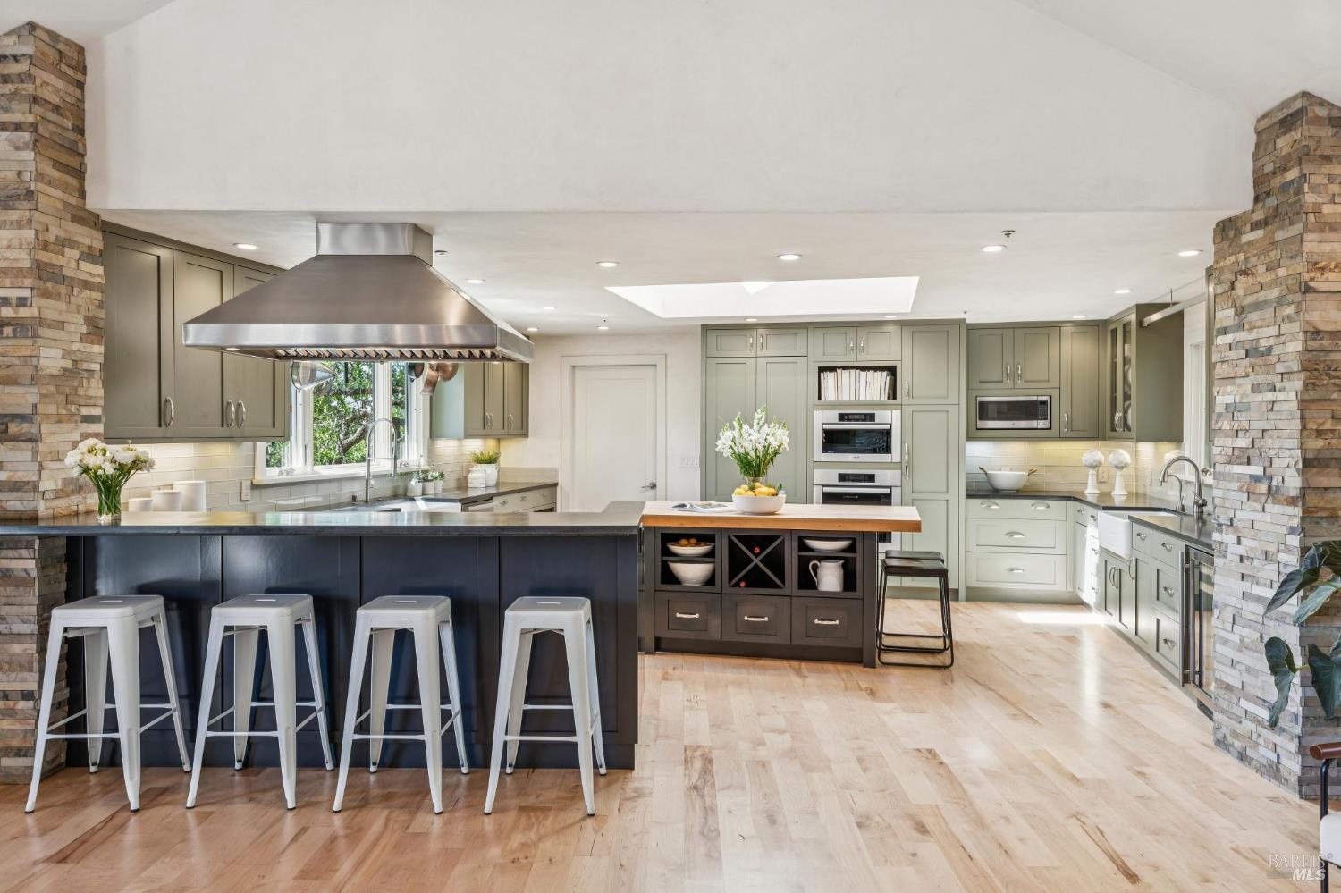 1884 Silverado Trail Napa CA 94558