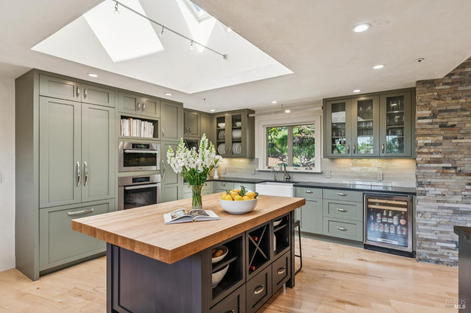 1884 Silverado Trail Napa CA 94558