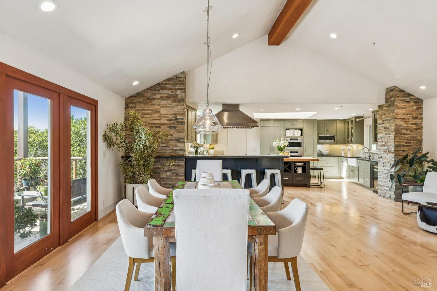 1884 Silverado Trail Napa CA 94558
