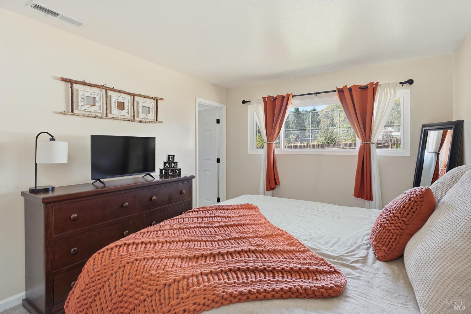 1294 Yokayo Court Ukiah CA 95482