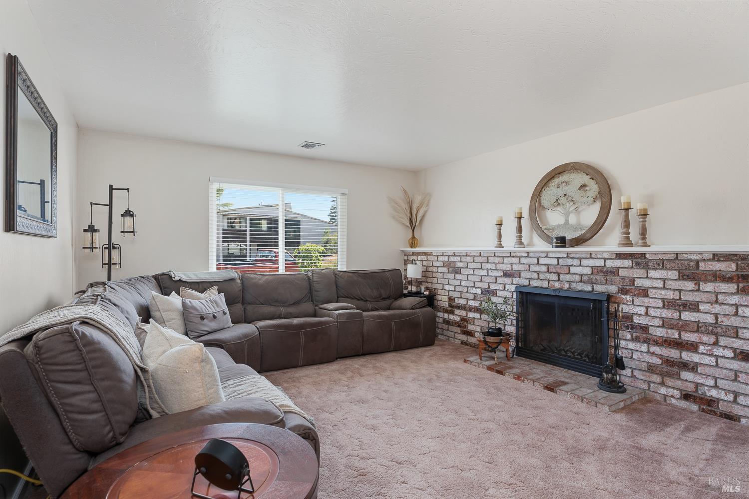 1294 Yokayo Court Ukiah CA 95482