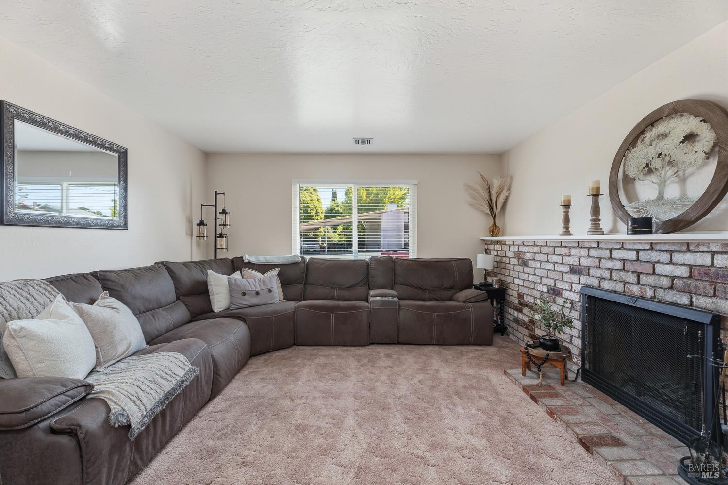 1294 Yokayo Court Ukiah CA 95482