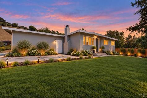 2 Rita Court Novato CA 94945