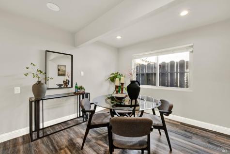 2 Rita Court Novato CA 94945