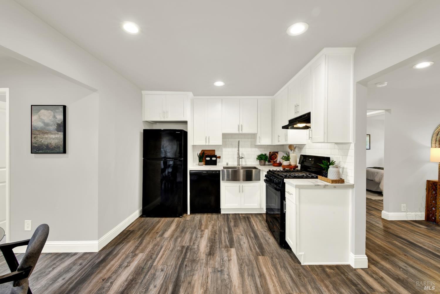 2 Rita Court Novato CA 94945
