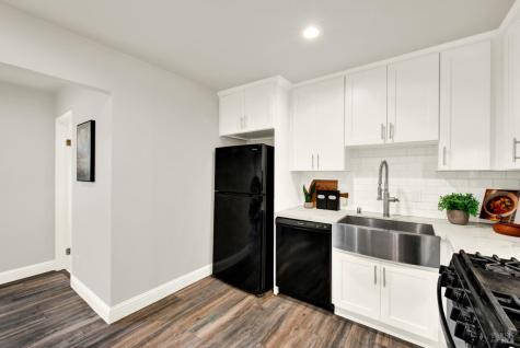 2 Rita Court Novato CA 94945