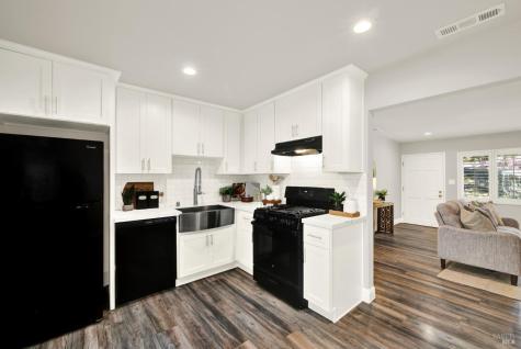 2 Rita Court Novato CA 94945