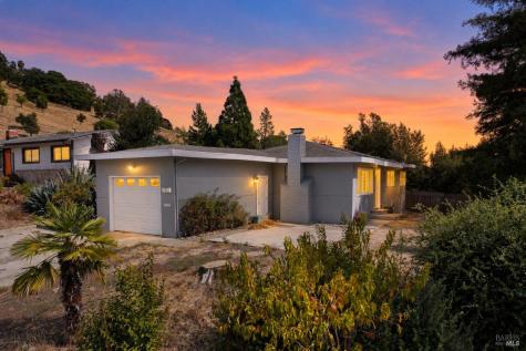 2 Rita Court Novato CA 94945