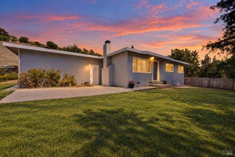 2 Rita Court Novato CA 94945