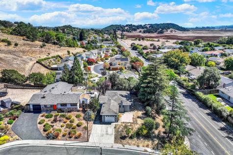 2 Rita Court Novato CA 94945