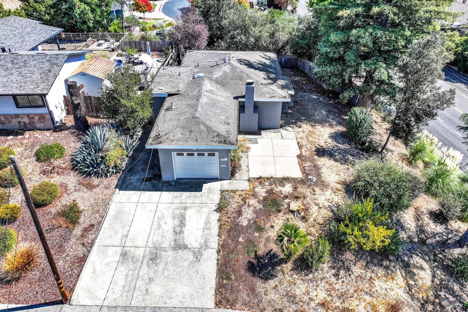 2 Rita Court Novato CA 94945