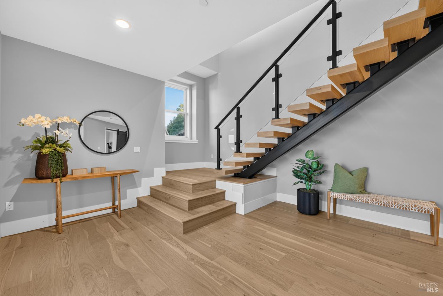 22 Oak Knoll Court Petaluma CA 94952
