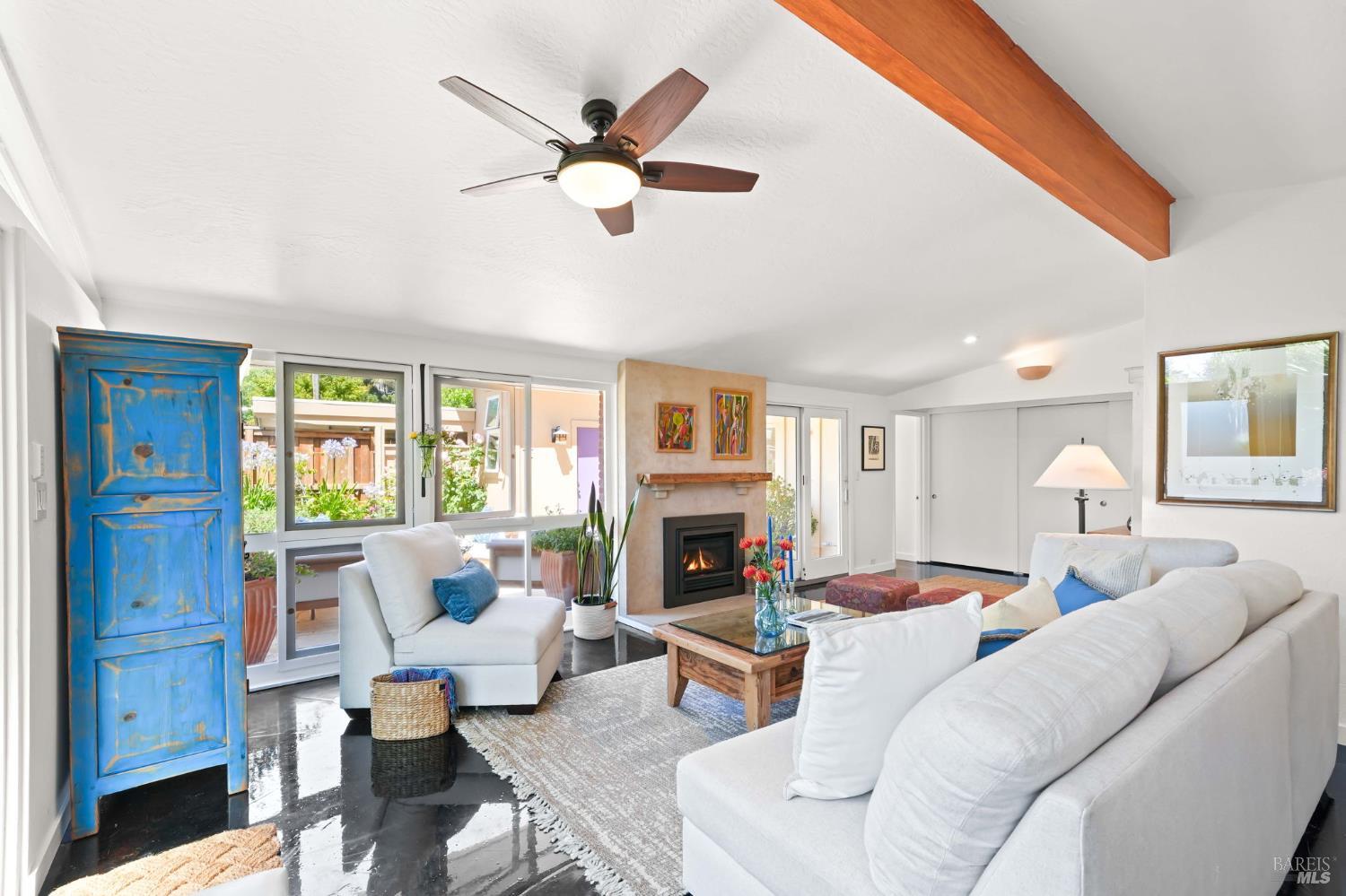 39 Orchard Way Novato CA 94947