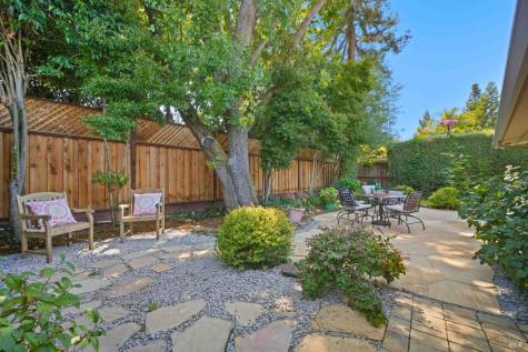 39 Orchard Way Novato CA 94947