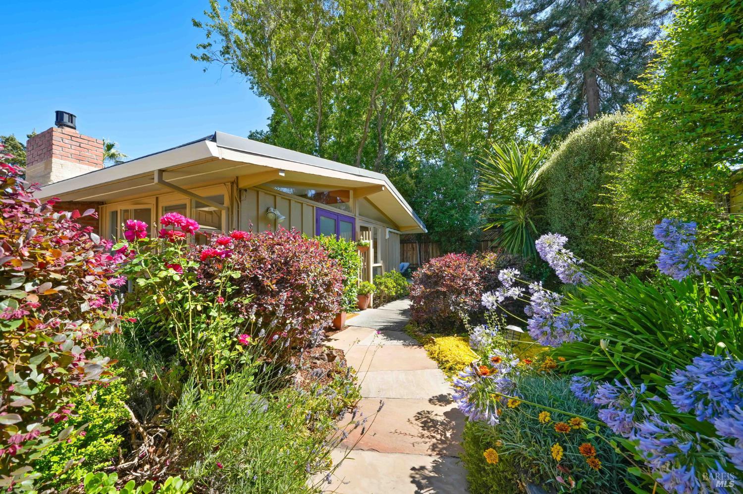 39 Orchard Way Novato CA 94947