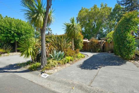 39 Orchard Way Novato CA 94947