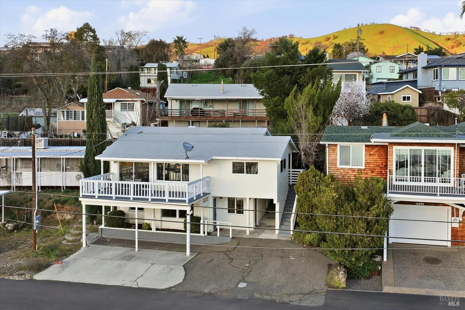 13680 Lower Lakeshore Drive Clearlake CA 95422