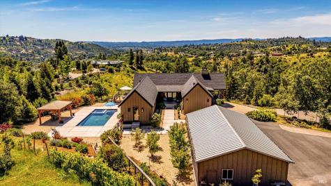 1750 Crystal Springs Court Santa Rosa CA 95404