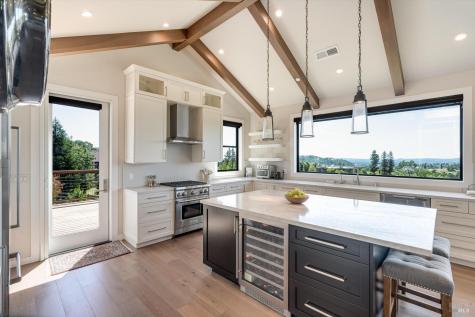 1750 Crystal Springs Court Santa Rosa CA 95404